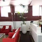 Angi 3*