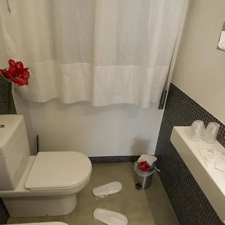 Hotel Angi 3*