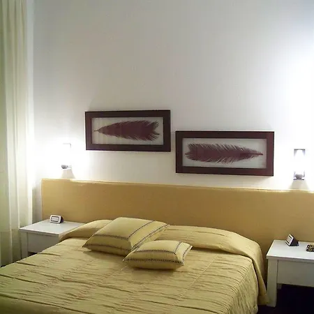 Angi 3*