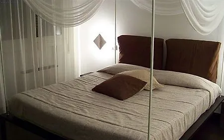 Hotel Angi 3*