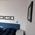 Angi 3*