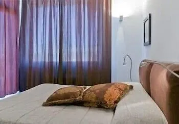 Отель Angi