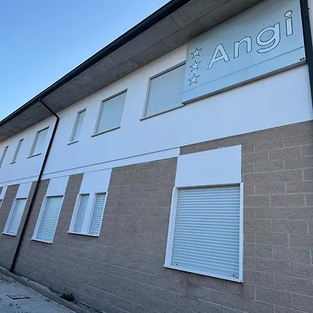 Angi
