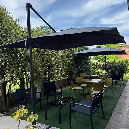 Angi Hotel