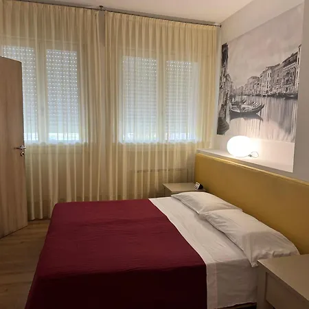 Angi Hotel 3*