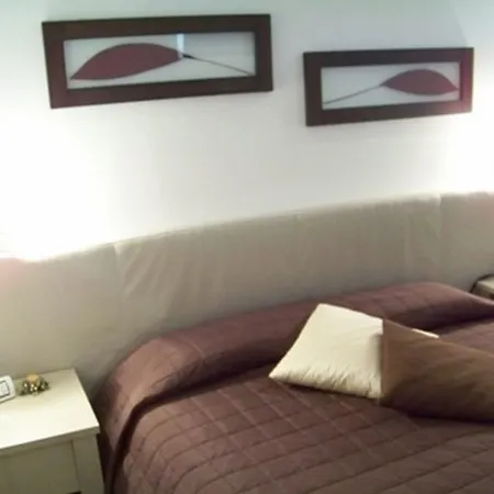 Hotel Angi