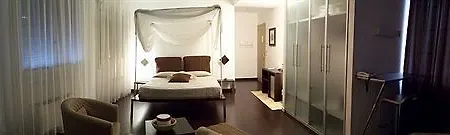 Otel Angi 3*