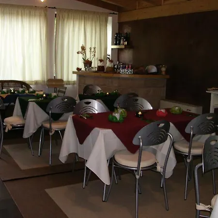 Hotel Angi 3*